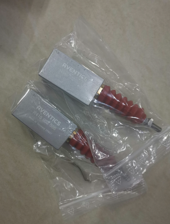 R416002586   氣動(dòng)閥，調(diào)節(jié)閥