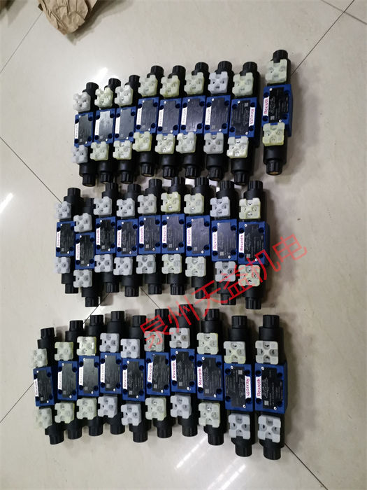 天益機(jī)電 力士樂工業(yè)產(chǎn)品   "R162289420" "4WE6J70 HG24N9K4 V" "R900782310 VT-VSPA1-2-1X V0 0" "R900224601 M-3SED6